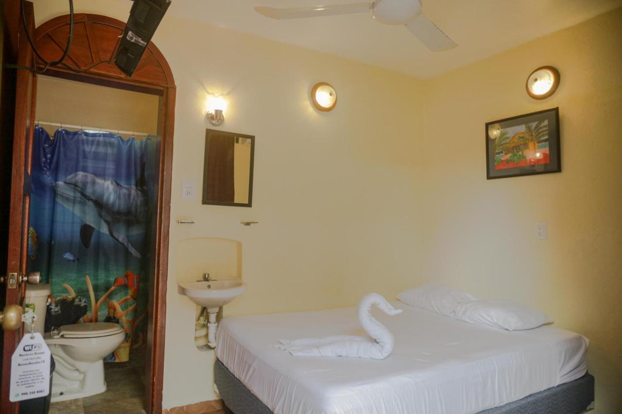 Navieros Rooms บากาลาร์ ภายนอก รูปภาพ