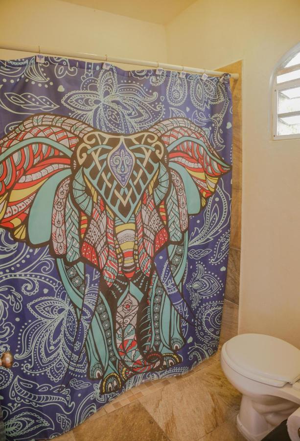 Navieros Rooms บากาลาร์ ภายนอก รูปภาพ