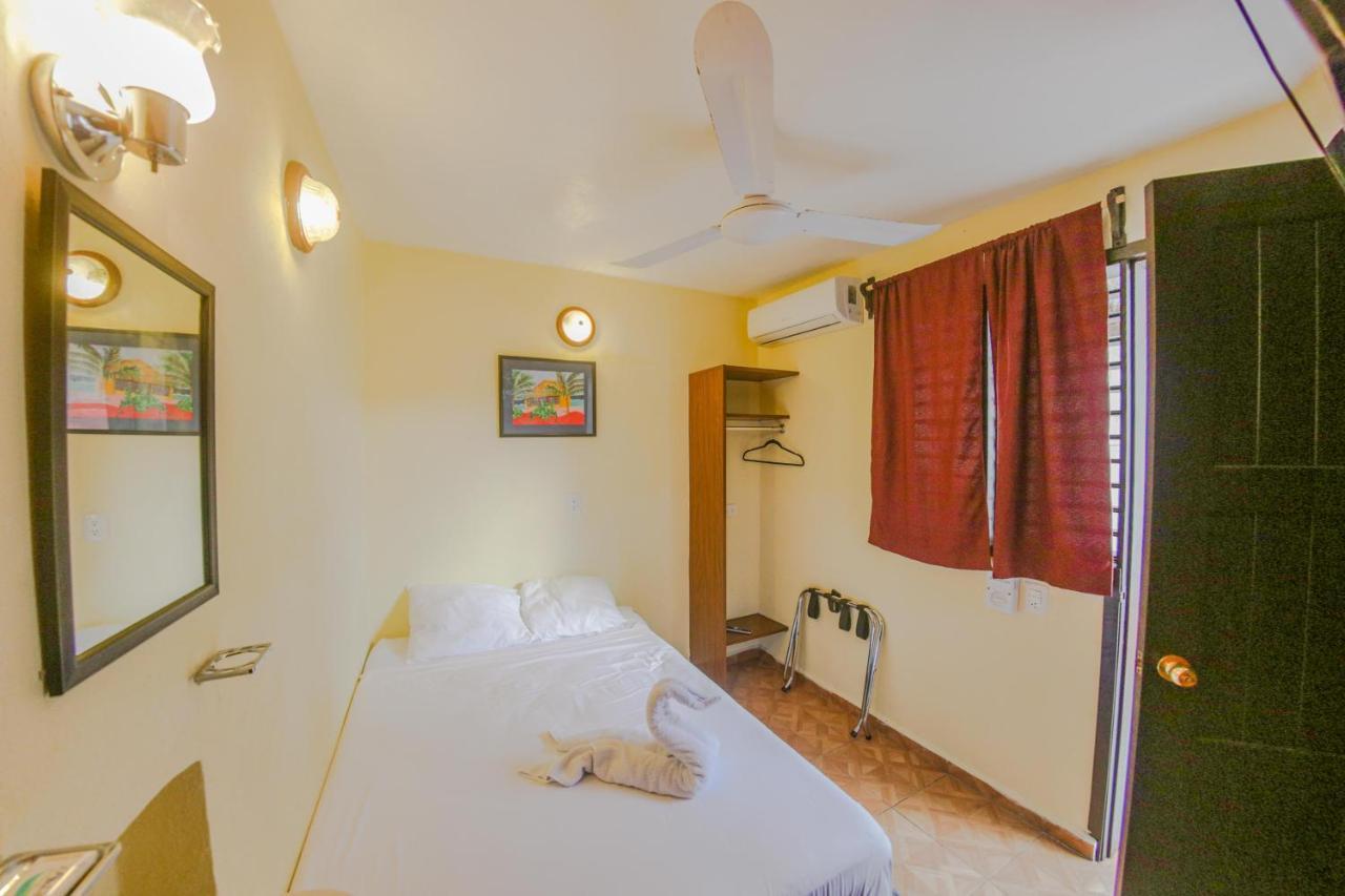 Navieros Rooms บากาลาร์ ภายนอก รูปภาพ