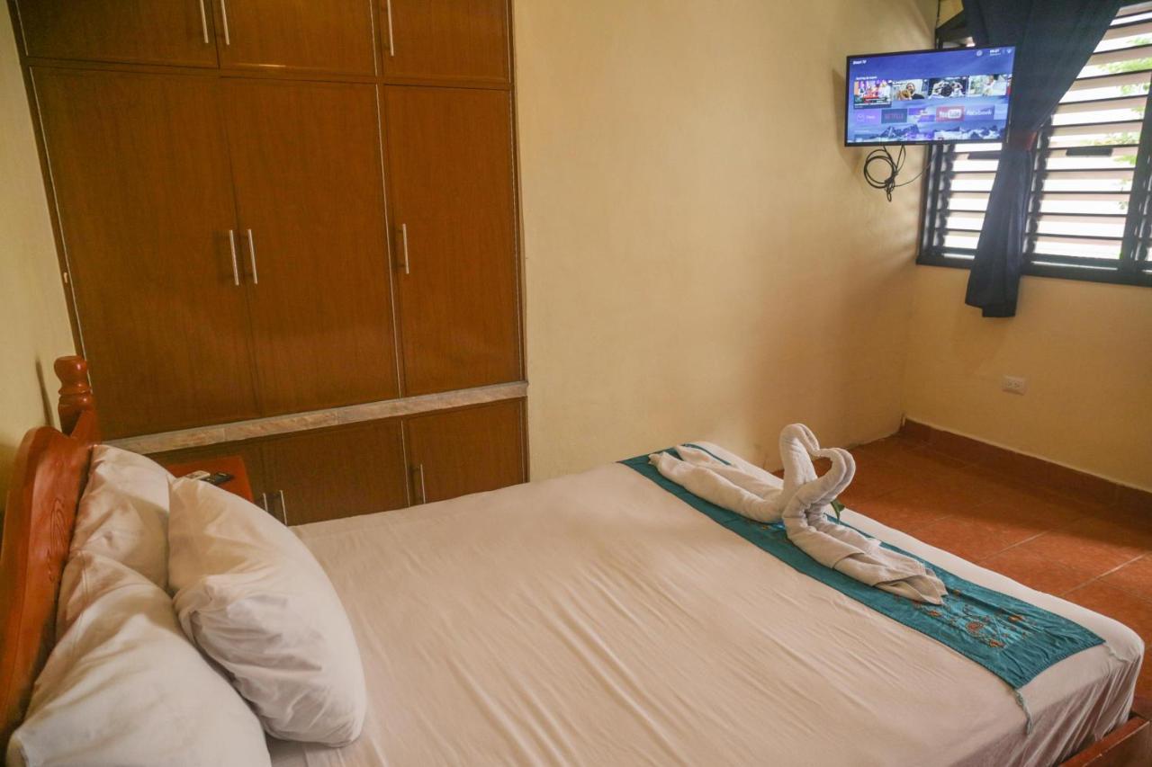 Navieros Rooms บากาลาร์ ภายนอก รูปภาพ